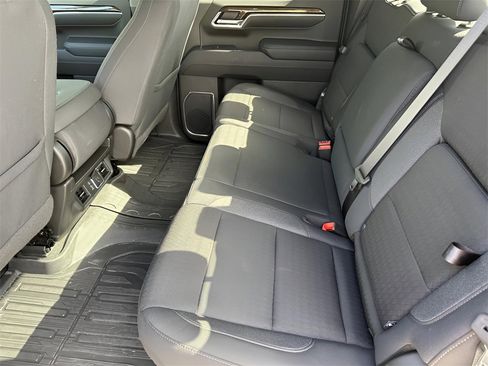 New 2025 GMC Sierra 1500 Elevation image 19