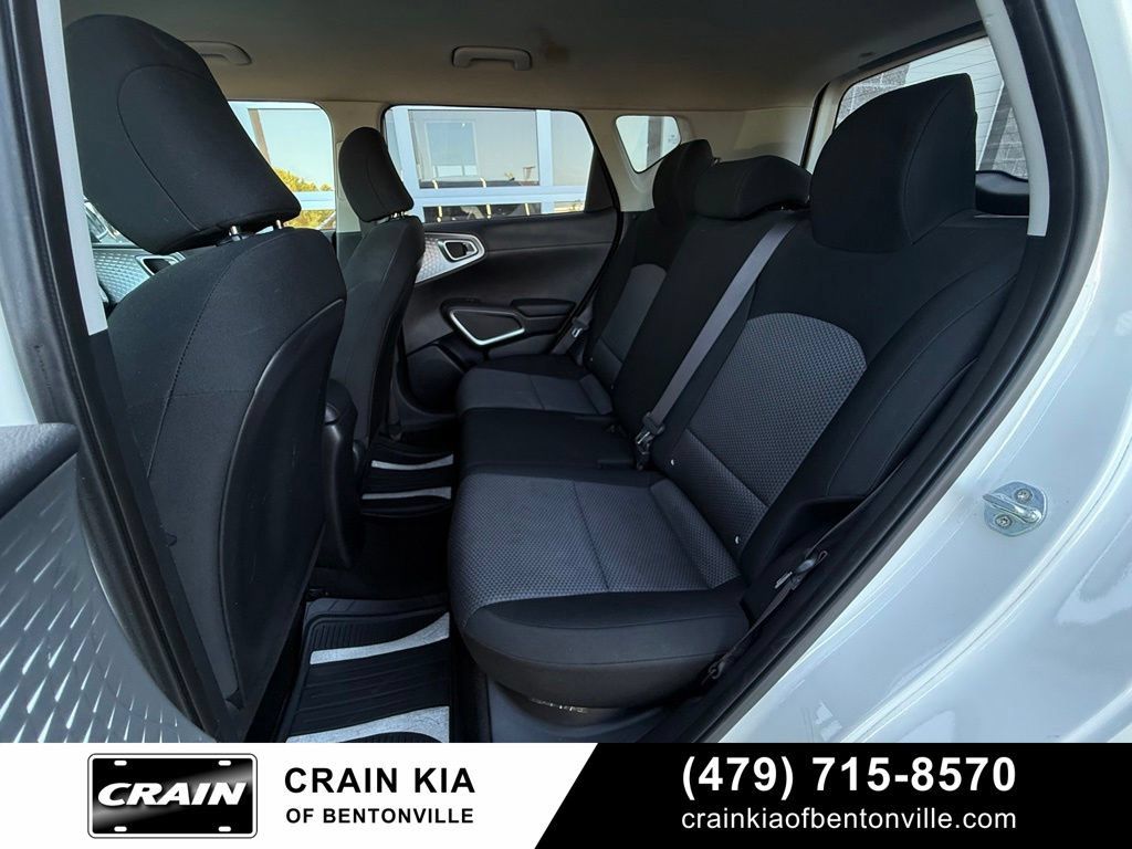Used 2020 Kia Soul LX FWD image 25