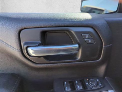 Used 2020 Chevrolet Silverado 1500 LT Trail Boss image 8