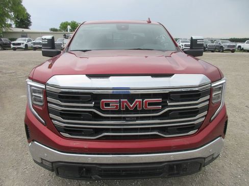 New 2026 GMC Sierra 1500 SLT w/ SLT Premium Plus Package AWD/4WD image 11