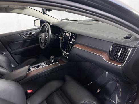 Used 2023 Volvo S60 B5 Ultimate w/ Climate Package image 31