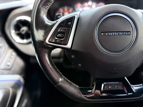 Used 2017 Chevrolet Camaro LT RWD image 26