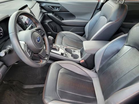 Used 2024 Subaru Crosstrek 2.5i Limited w/ Crosstrek Mirror Package image 12