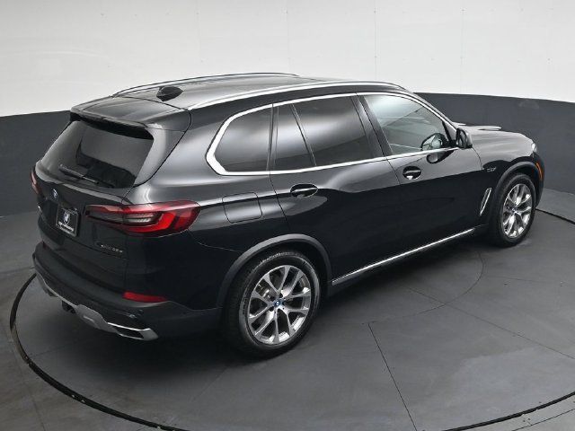 Used 2022 BMW X5 xDrive45e w/ Executive Package AWD/4WD image 31