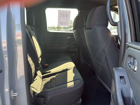 Used 2023 Nissan Frontier PRO-4X w/ Pro Convenience Package AWD/4WD image 11