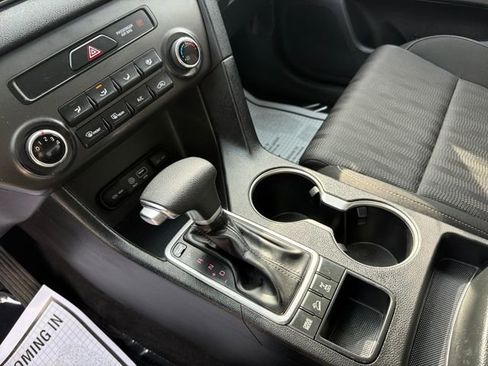 Used 2019 Kia Sportage LX image 23