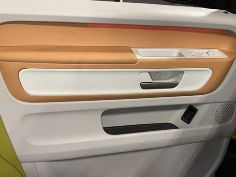 New 2025 Volkswagen ID. Buzz Pro S Plus image 28