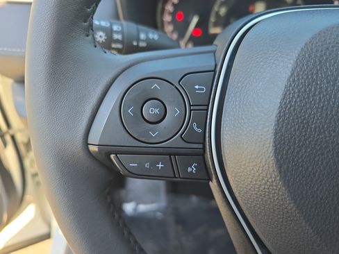 Used 2025 Toyota RAV4 XLE Premium FWD image 18
