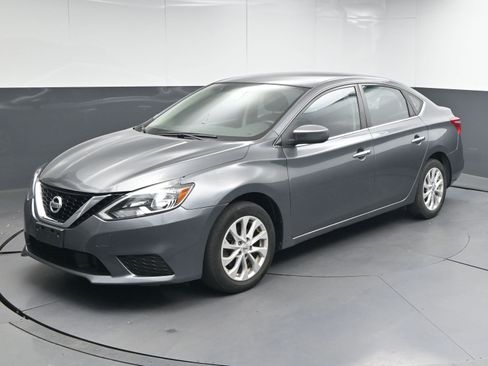 Used 2019 Nissan Sentra SV image 4