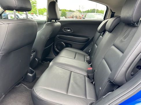 Used 2018 Honda HR-V EX-L image 12