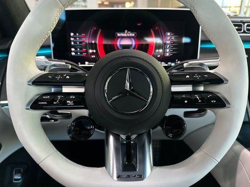 Used 2025 Mercedes-Benz S 63 AMG S image 21