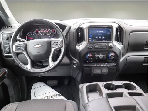 Used 2021 Chevrolet Silverado 1500 LT AWD/4WD image 21