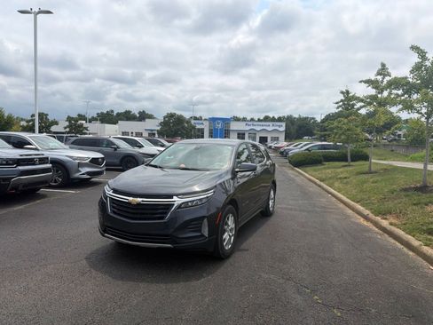 Used 2023 Chevrolet Equinox LT FWD image 6