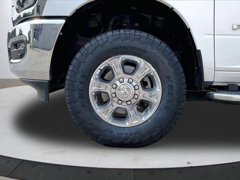 Used 2025 RAM 2500 Big Horn AWD/4WD image 33