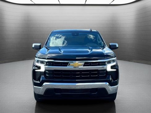 Used 2025 Chevrolet Silverado 1500 LT RWD image 2