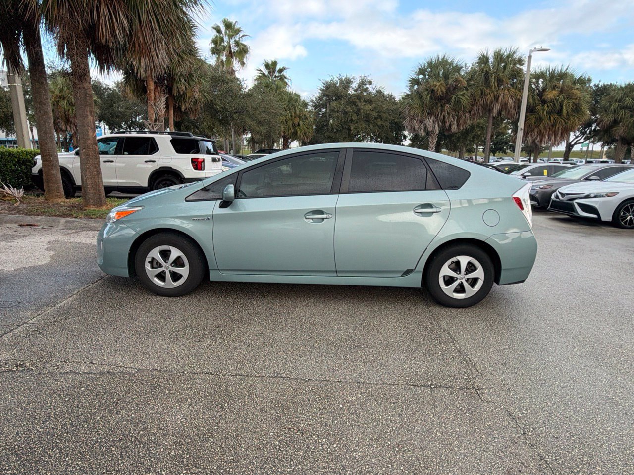Used 2013 Toyota Prius Three FWD image 2