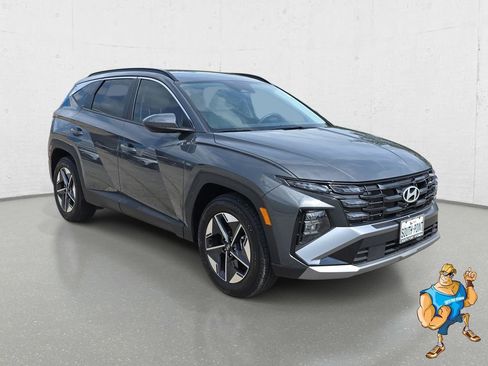 Certified 2026 Hyundai Tucson SEL image 3