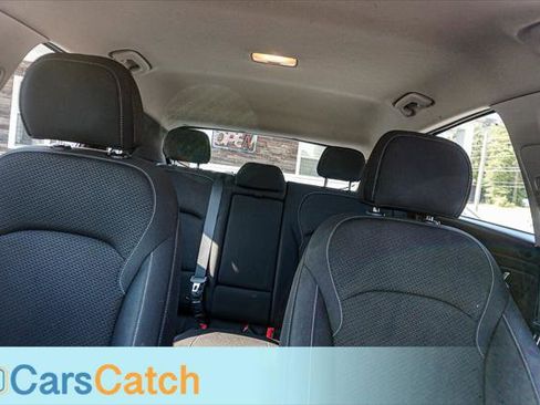 Used 2018 Hyundai Elantra GT image 21