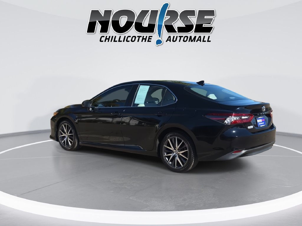 Used 2022 Toyota Camry XLE FWD image 6