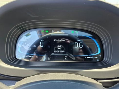 New 2025 Hyundai Venue SEL image 23