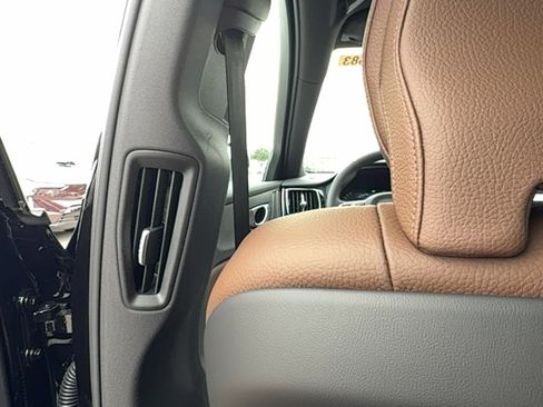 New 2026 Volvo V60 B5 Cross Country Plus w/ Protection Package Premier AWD/4WD image 18