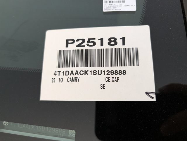 Used 2025 Toyota Camry SE FWD image 35