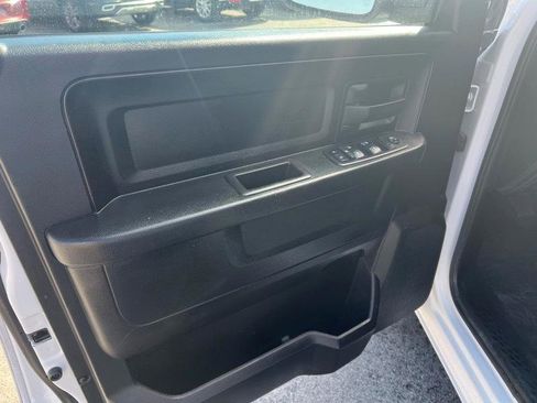 Used 2019 RAM 1500 Tradesman w/ Chrome Appearance Group image 10