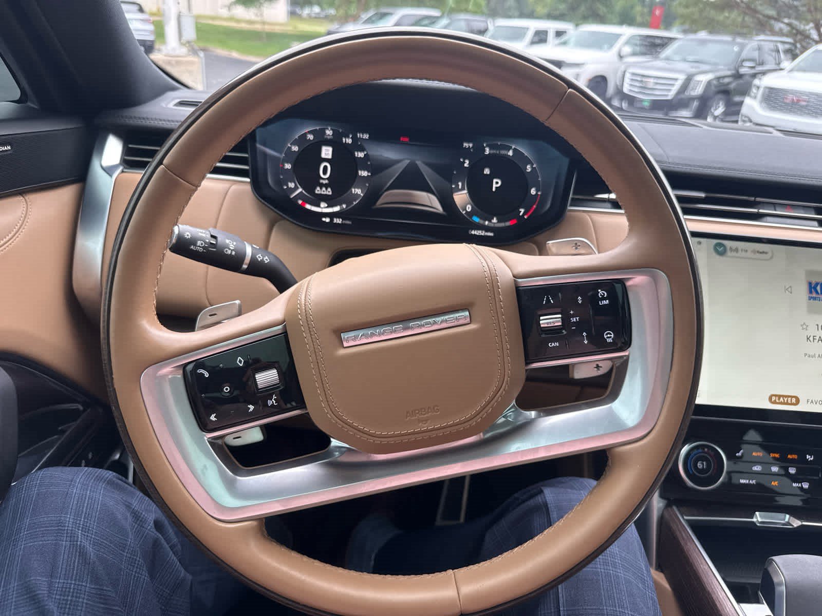 Used 2023 Land Rover Range Rover SE AWD/4WD image 17