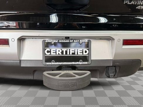 Used 2022 Nissan Pathfinder Platinum w/ Cargo Package AWD/4WD image 18