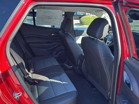 New 2026 Chevrolet Trax LT w/ Driver Confidence Package image 11