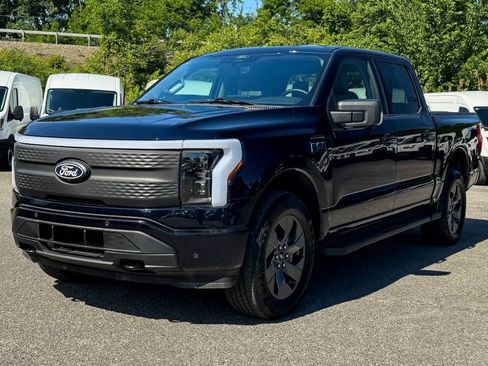 Used 2025 Ford F150 Lightning Flash w/ Max Trailer Tow Package AWD/4WD image 7