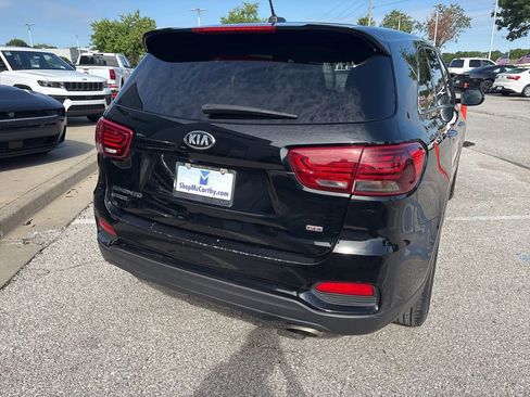 Used 2020 Kia Sorento LX FWD image 23