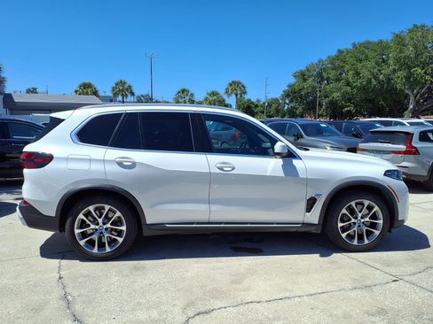 Used 2025 BMW X5 xDrive50e AWD/4WD image 8