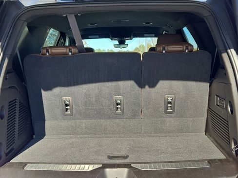 Used 2021 Chevrolet Tahoe High Country image 10