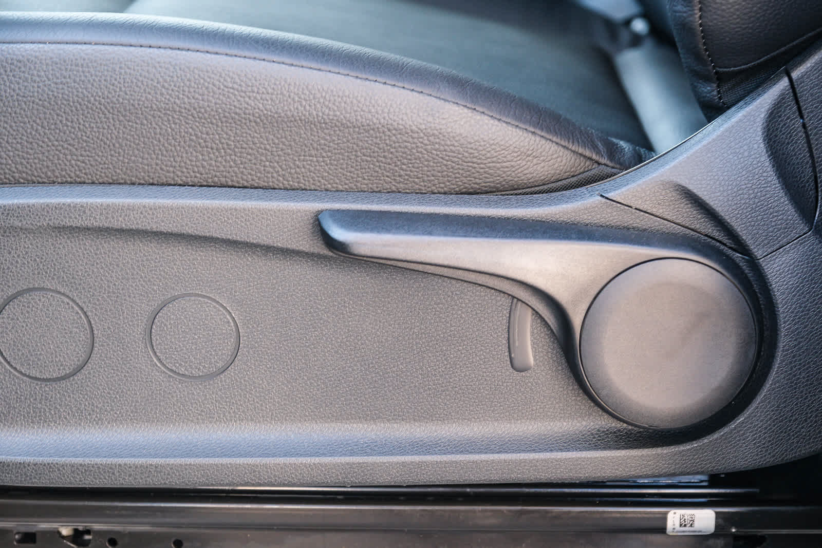 New 2025 Mercedes-Benz eSprinter 170 Cargo image 23