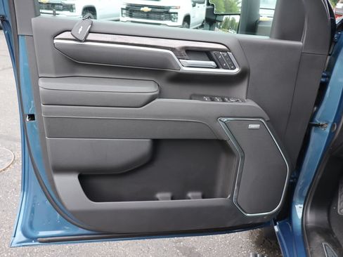 New 2026 Chevrolet Silverado 2500 LTZ w/ LTZ Convenience Package AWD/4WD image 4