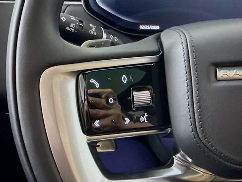 New 2026 Land Rover Range Rover Long Wheelbase SE image 11