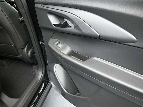 New 2026 Chevrolet TrailBlazer ACTIV FWD image 21