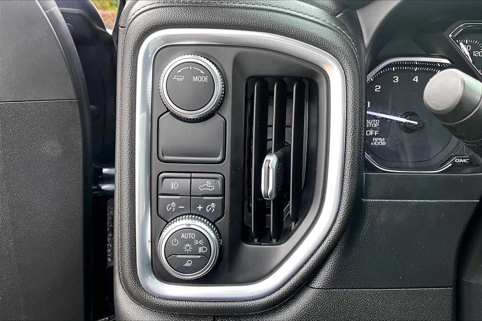 Used 2021 GMC Sierra 1500 SLT RWD image 36