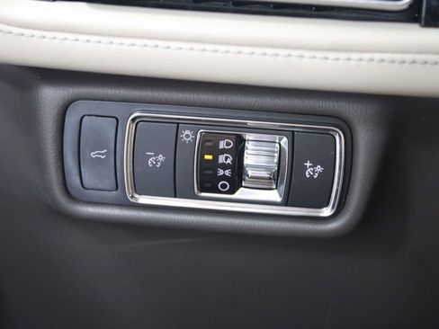 Used 2022 Lincoln Aviator Reserve image 46