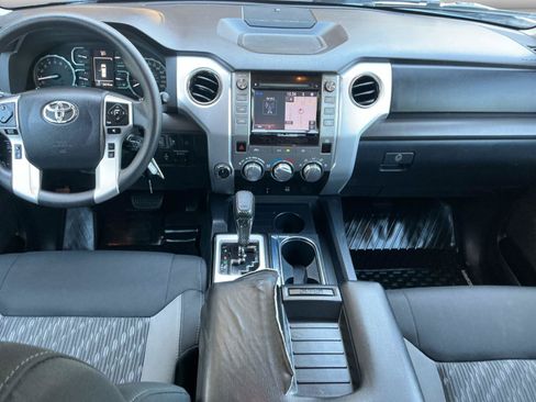 Used 2019 Toyota Tundra SR5 AWD/4WD image 11