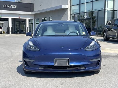 Used 2021 Tesla Model 3 Standard Range Plus image 2