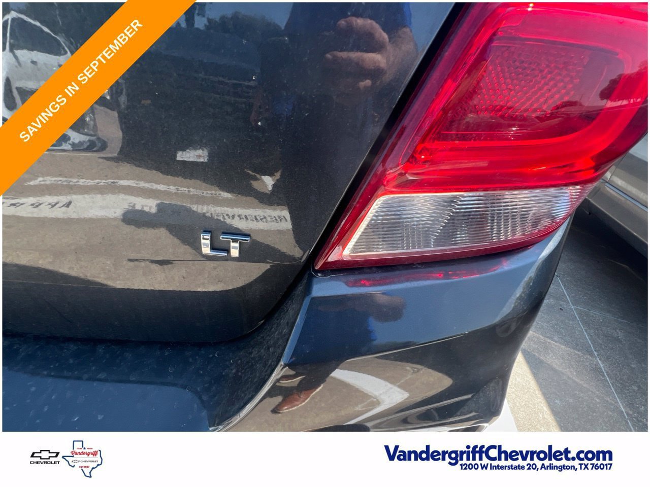 Used 2017 Chevrolet Trax LT w/ Sun & Sound Package FWD image 8