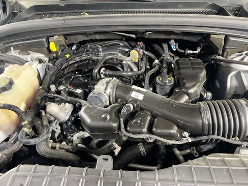 Used 2022 Jeep Grand Cherokee Limited image 31