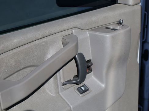 Used 2023 GMC Savana 3500 w/ Power Convenience Package image 17