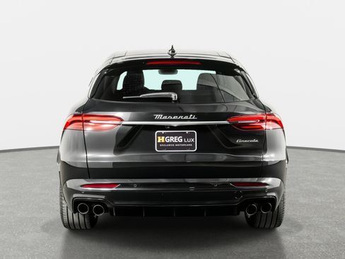 Used 2023 Maserati Grecale Modena image 11