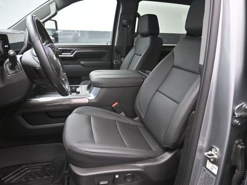 Used 2024 Chevrolet Silverado 2500 LTZ w/ LTZ Texas Edition AWD/4WD image 18
