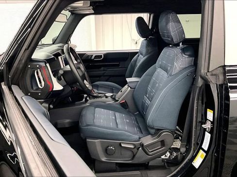 Used 2024 Ford Bronco Heritage Edition AWD/4WD image 24