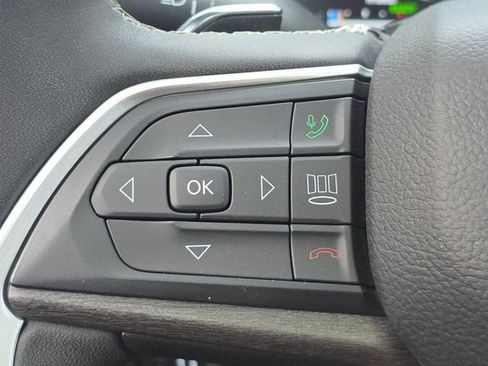 Used 2023 Jeep Grand Cherokee 4WD 4xe image 29