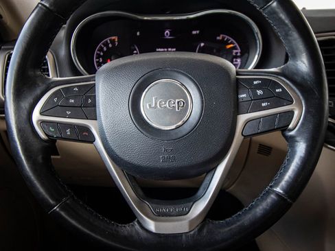 Used 2020 Jeep Grand Cherokee Limited image 34